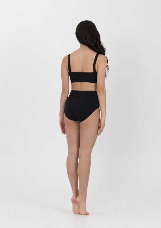 Studio7 Performance Briefs